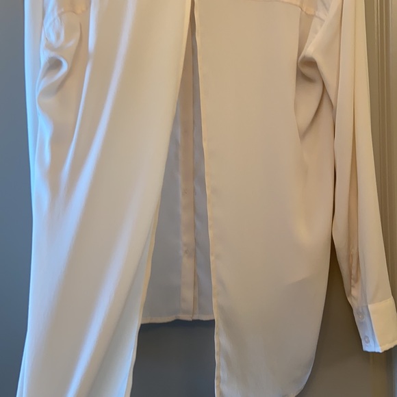 Leith split back top - Picture 3 of 3